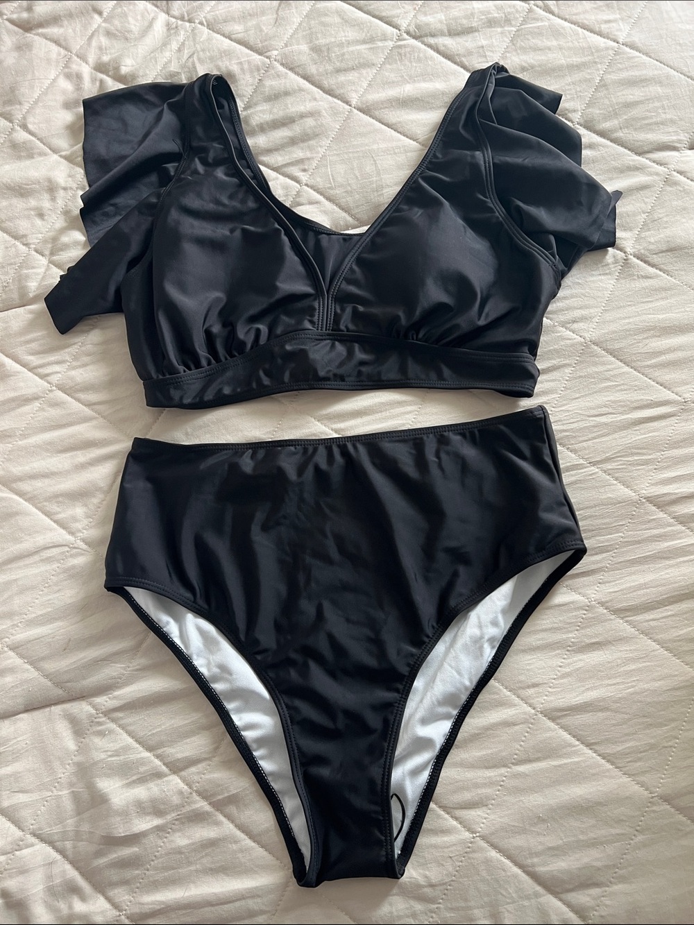 SHEIN Black Ruffle Sleeve High Waist Bikini Set
